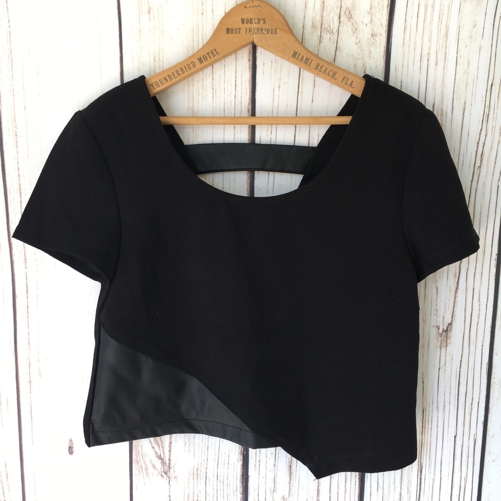 TOBI Black Crop Top Sz M